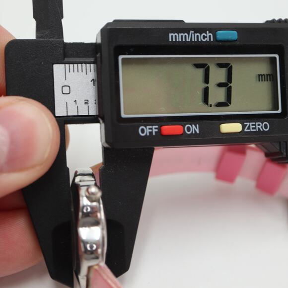 Hello Kitty Sanrio 2007 Pink Silver Flower Watch 29mm Dial with New Battery - Picture 3 of 14